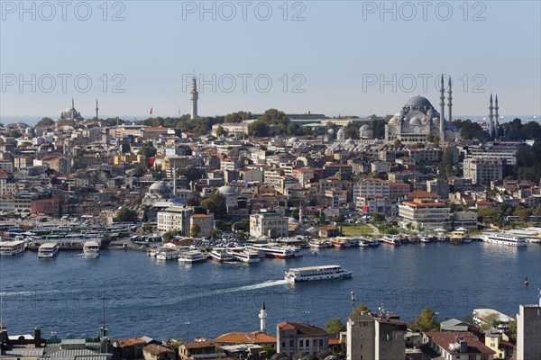 Golden Horn with the Eminonu neighbourhood