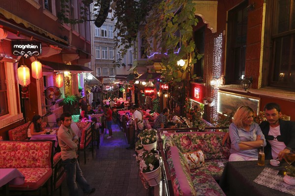 Cezayir Sokak in Beyoglu