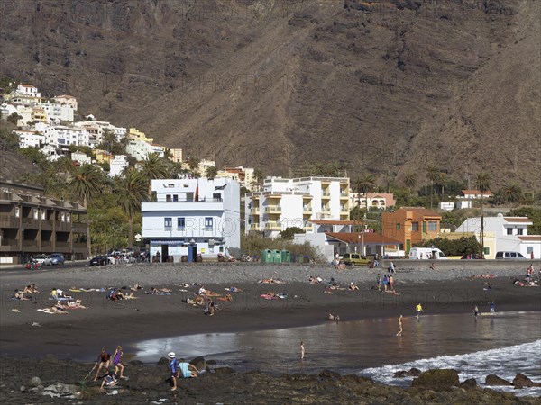 La Playa and La Calera