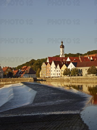 Lechwehr weir in front of the old town