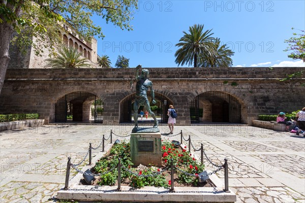 Es Forner monument