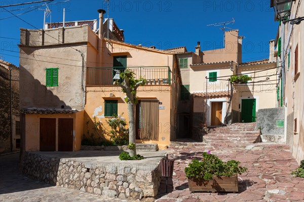 Mountain village of Estellencs