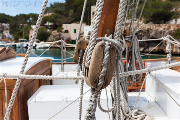 Old ropes on a boat in the bay of Cala Figuera