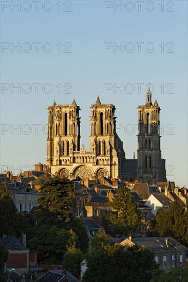 Laon Cathedral in the evening light