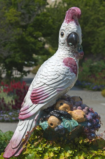 Parrot figure made by the Nymphenburg Porcelain Manufactory