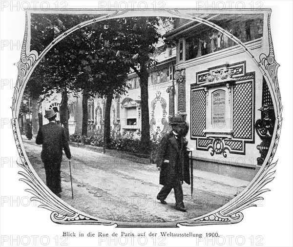 View of the Rue de Paris street during the 1900 World's Fair