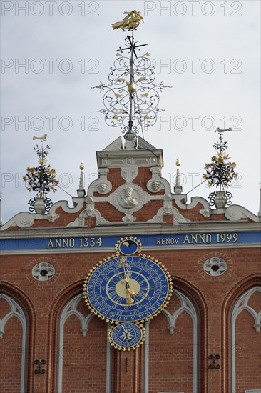 Clock on House of the Blackheads