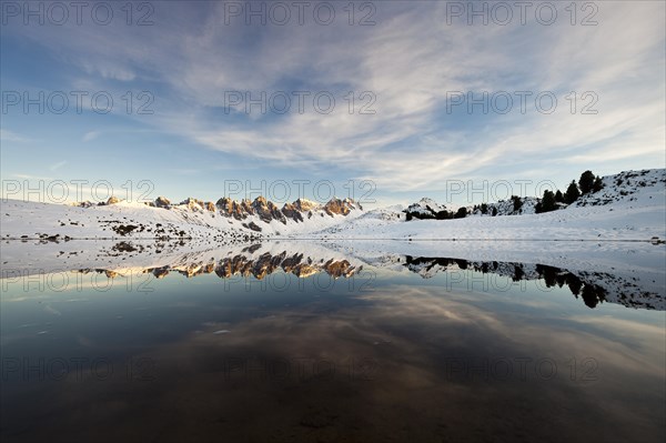 Kalkkoegel Range reflected in the water