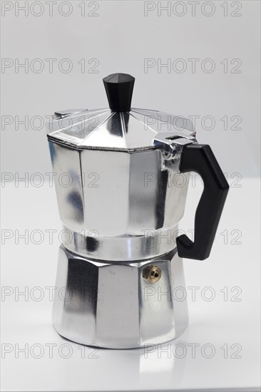 Italian style espresso maker