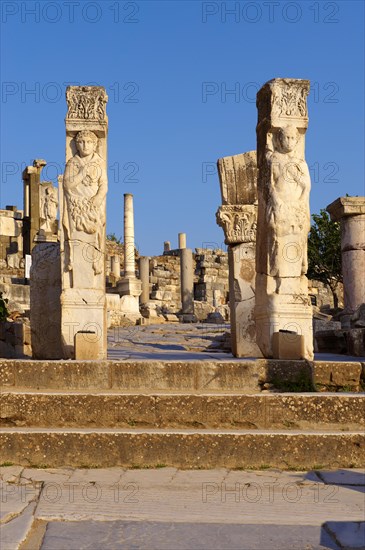 The Heracles Gate at the begining of Curetes Street