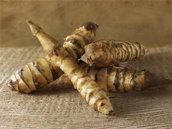 Jerusalem artichokes (Helianthus tuberosus)