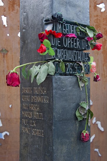 Memorial to the victims of the bomb attack of 26th September 1980 at the main entrance of the Wies'n