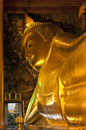 Head of the Reclining Buddha in Wat Pho