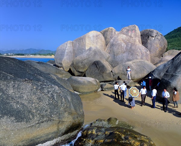 Tour group at Tianya Haijiao