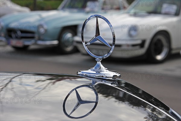 Mercedes star