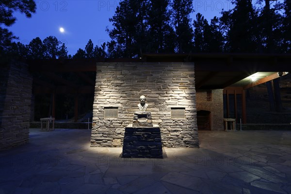 Bust of Borglum