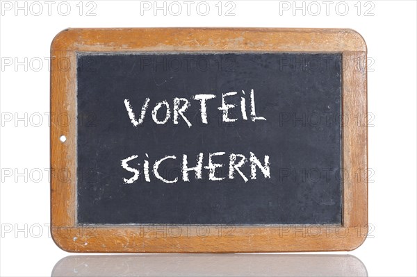 Old school blackboard with the words VORTEIL SICHERN