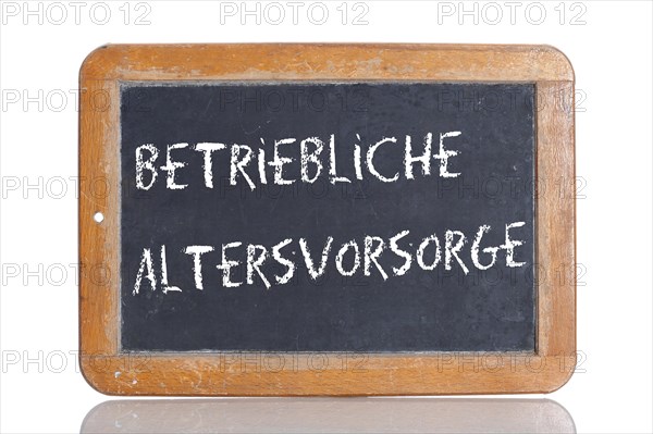 Old school blackboard with the words BETRIEBLICHE ALTERSVORSORGE