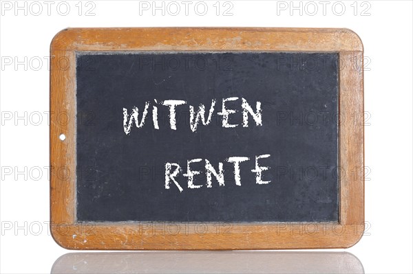 Old school blackboard with the words WITWEN RENTE