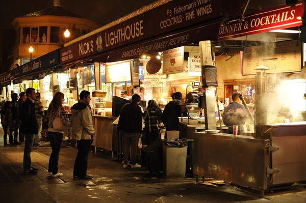 Cook shop selling fresh crab and seafood