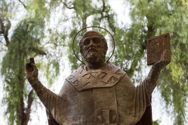 Statue of Saint Nicholas