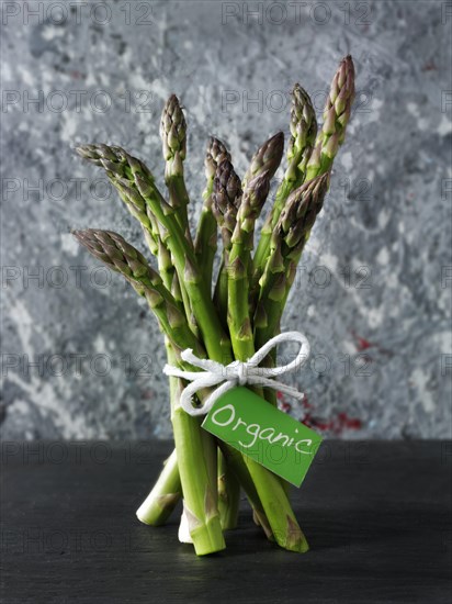 Bunch of fresh English organic asparagus spears