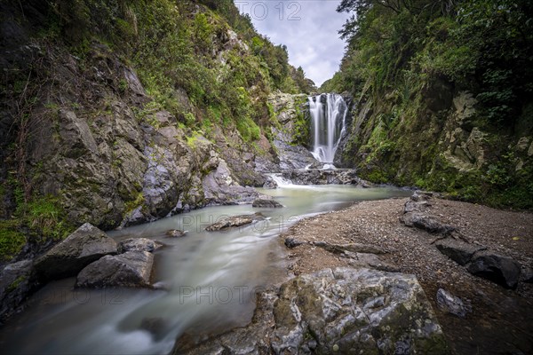 Piroa Waterfall