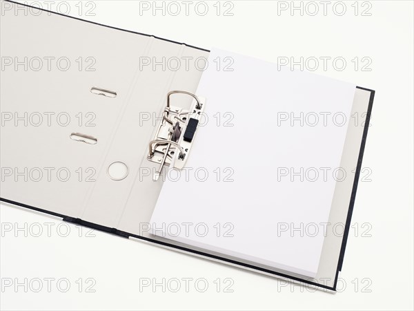 Open ring binder