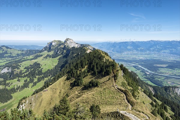 View seen from the geological mountain trail