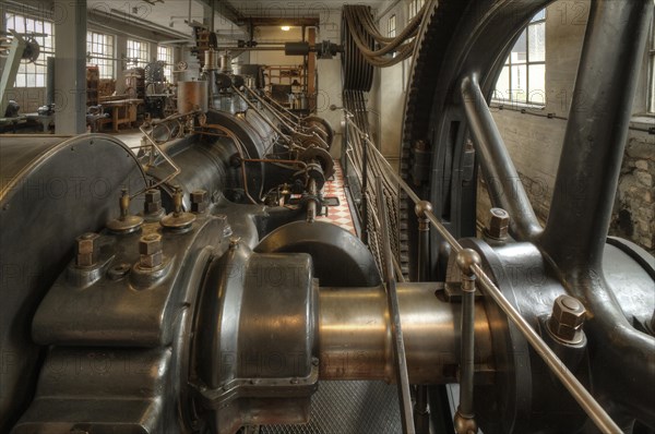 Steam engine