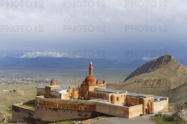 Ishak Pasha Palace