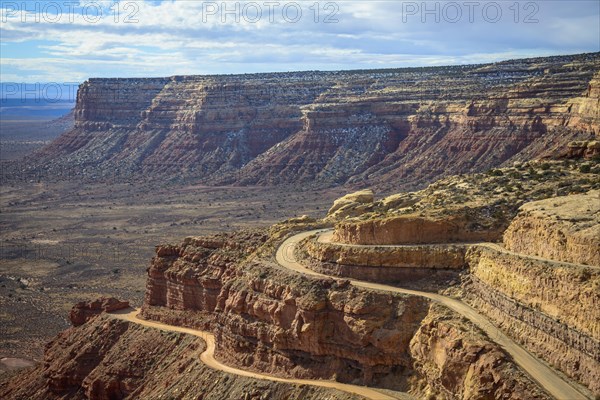 Moki Dugway overcomes the edge of the Cedar Mesa