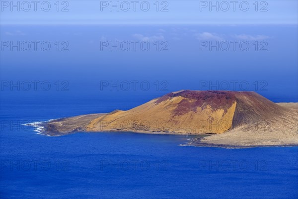 Montana Amarilla on La Graciosa Island