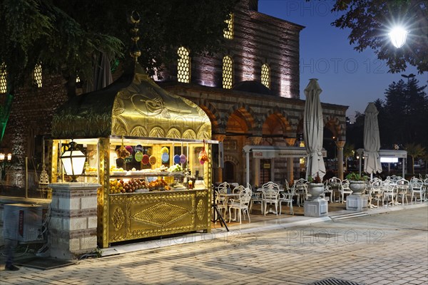 Bath of Roxelane and a restaurant