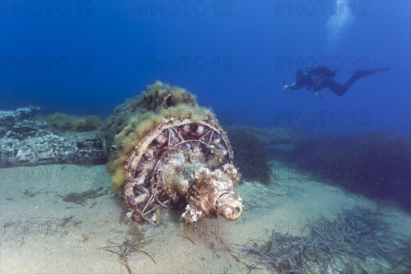 Engine of aircraft wreck Vikers Viking with diver