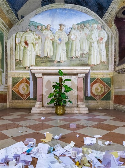 Wishes to intercede in front of an altar with St. Francis