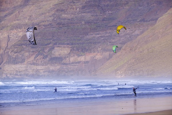 Kitesurfers