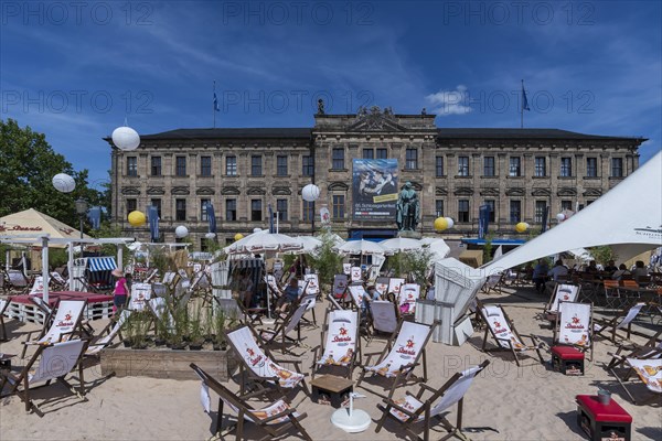 Sandy beach beach with deckchairs and beach chairs on the Erlanger Schlossplatz