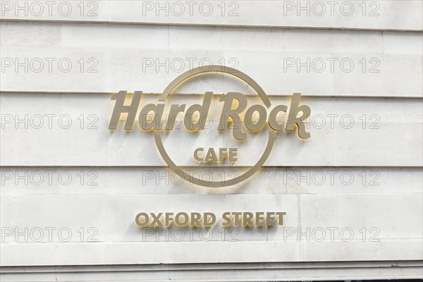 Hard rock cafe