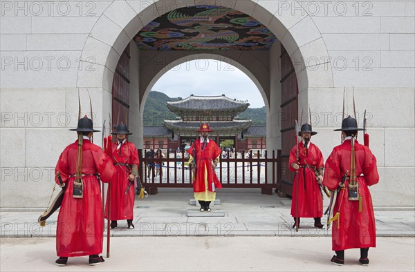 Guard change at the royal palace Gyeongbokgung