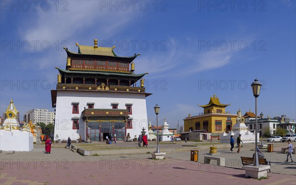 Main hall for the 26 meter high statue of the goddess Janraisig