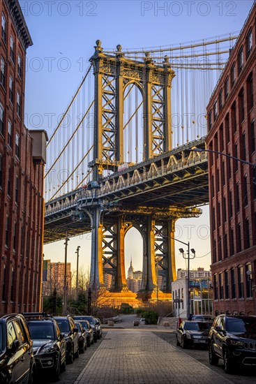 View from Main Street to Manhattan Bridge and Empire State Building