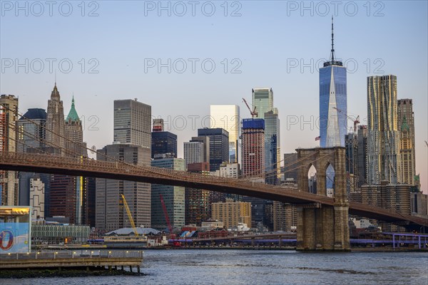 Brooklyn Bridge at sunrise