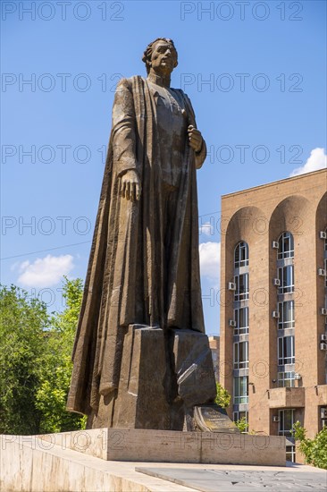 Monument to Garegin Nzhdeh