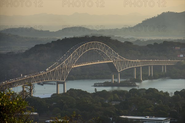 Puente de las Americas