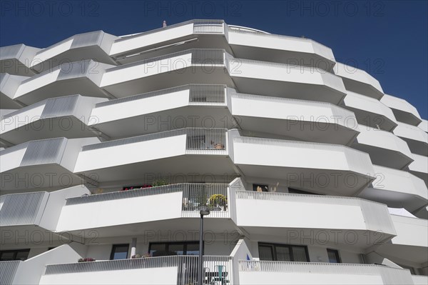 Concrete balconies