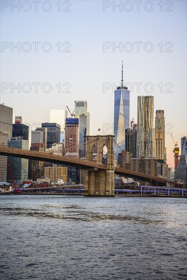 Brooklyn Bridge at sunrise