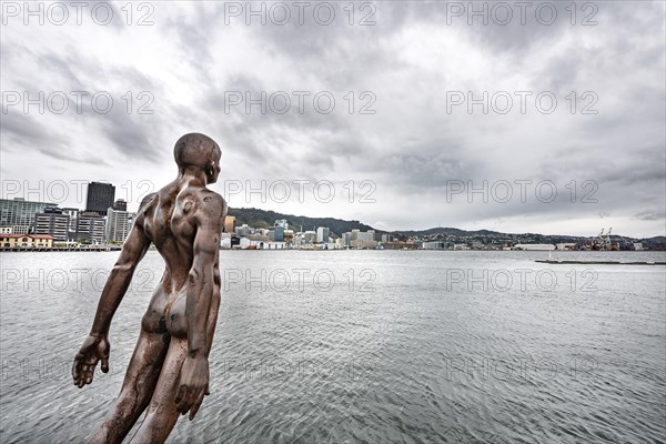 Sculpture Solace of the Wind in the Harbour