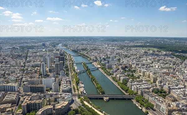 City view with bridges over the Seine