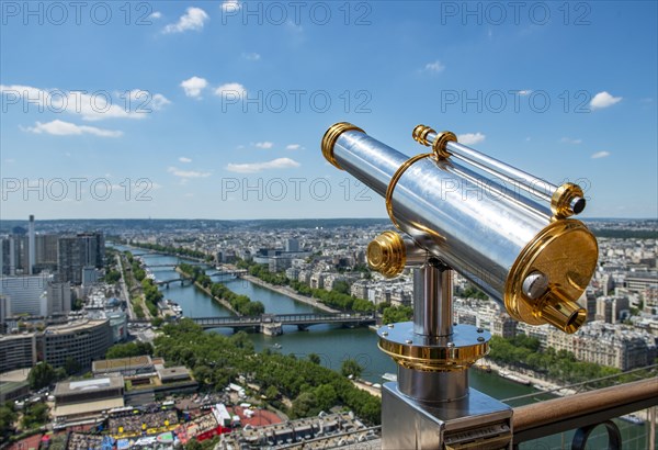 Telescope on the Eiffel Tower